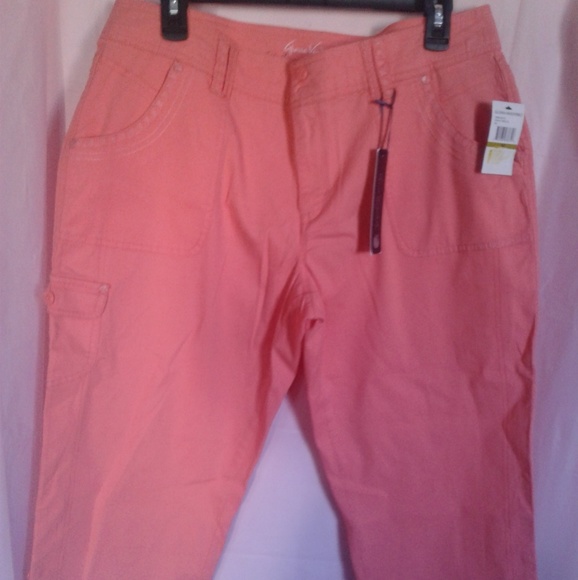 Gloria Vanderbilt Pants - 🌴 Gloria Vanderbilt 🎏 Salmon 🎏Capris 🌴